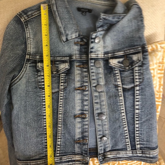 Cropped Denim Jean Jacket - Picture 6 of 11